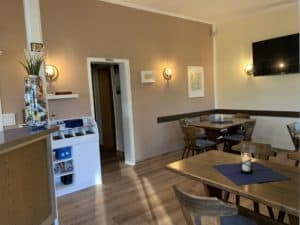 Schlemmer Eck - Sitzplätze im neu gestylten Raum-Design